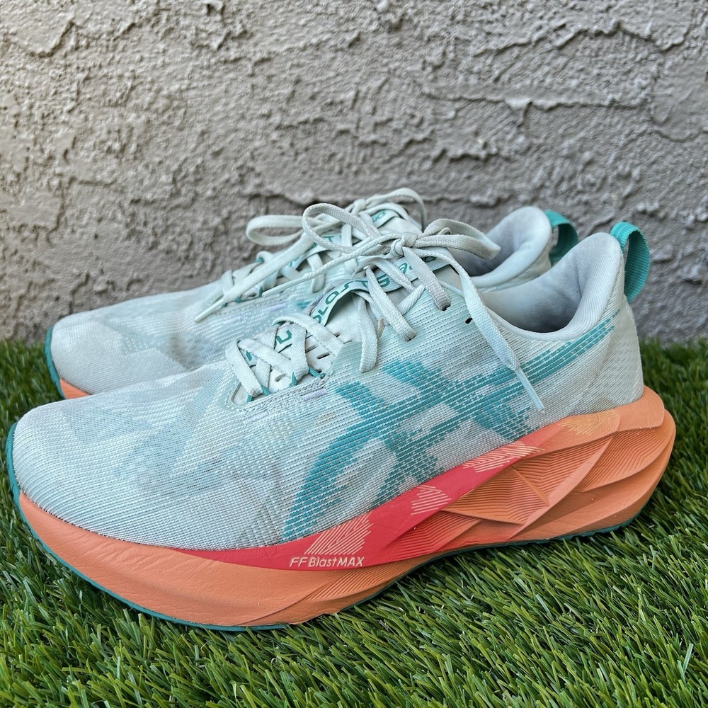ASICS Shoes Men Size 9.5 Novablast 5 Soothing Sea Wave Teal 1011B974-400